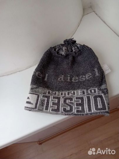 Шапки вязаные в ассортименте