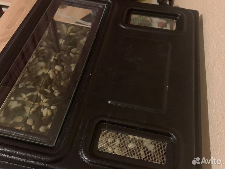 Аквариум с подсветкой и грунтом