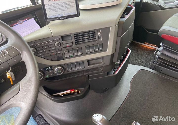 В разборке грузовик Volvo, FH с 2013