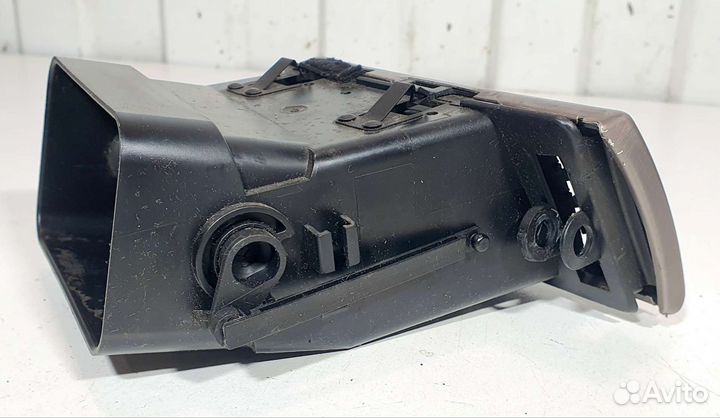 Дефлектор воздуховода левый Audi A6 C5