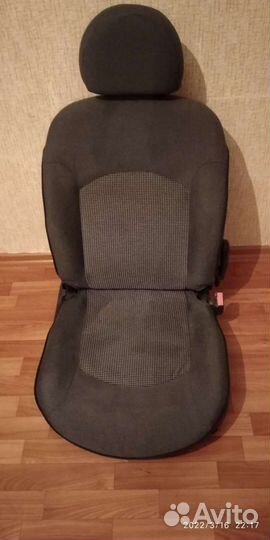 Пассажирское кресло Пежо 206