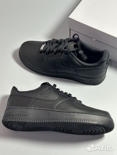 Nike air force 1 low black