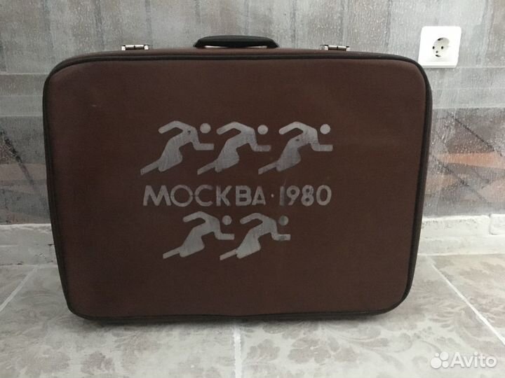 Старинные чемоданы