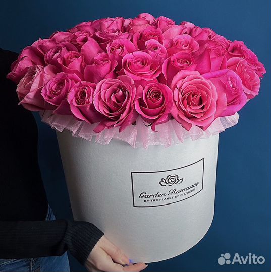 Розы в коробке доставка цветов букет