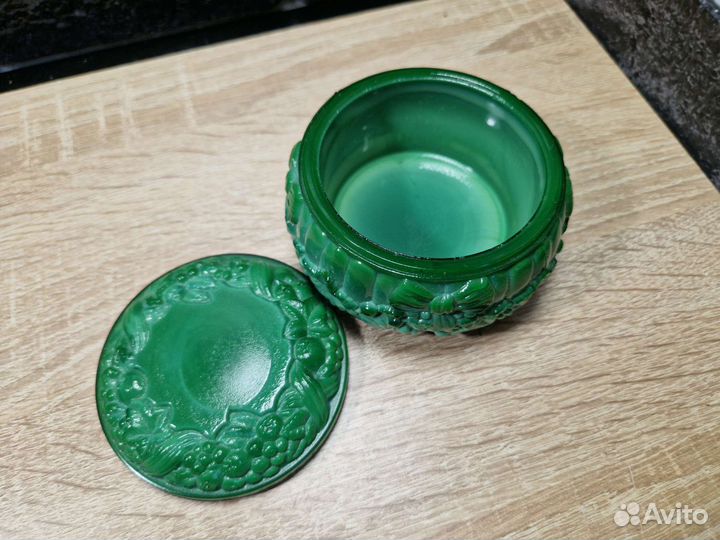 К.3246 Шкатулка зеленая