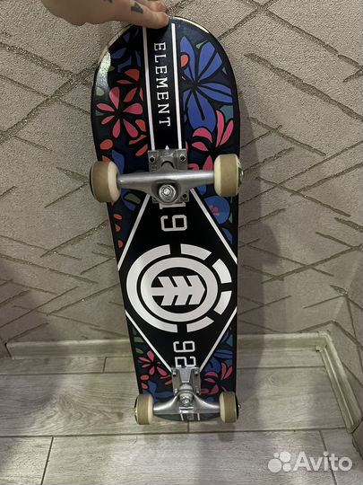 Скейтборд element
