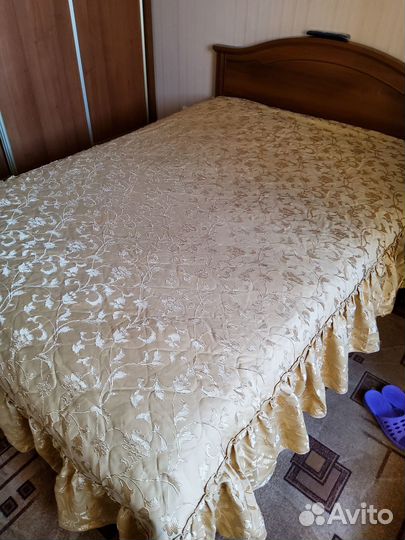 Покрывало на двуспальную кровать