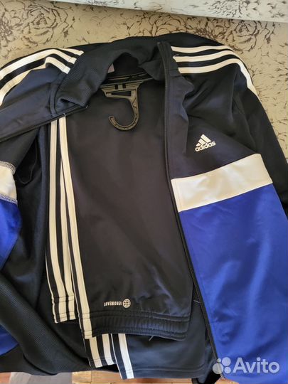 Спортивный костюм adidas новый для мальчика 176