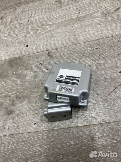 Блок управления раздаткой Nissan Teana