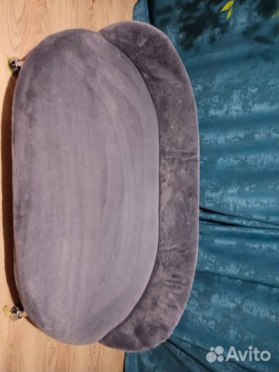 Диван для собаки крупной породы