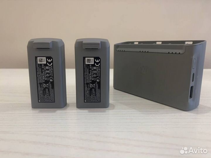 2 акб и зарядный хаб DJI mini 2