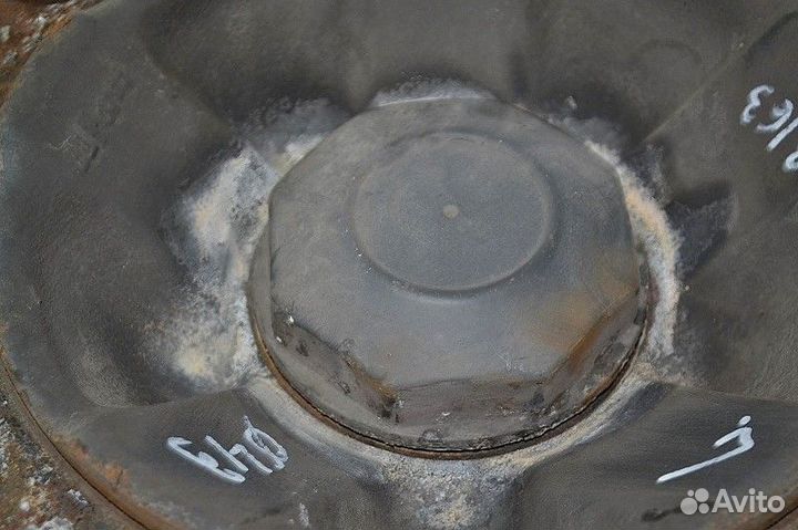 Ступица, дисковые тормоза, передний мост, левая re