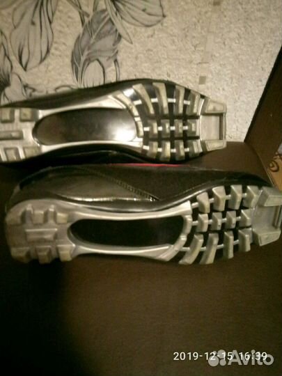 Лыжные ботинки