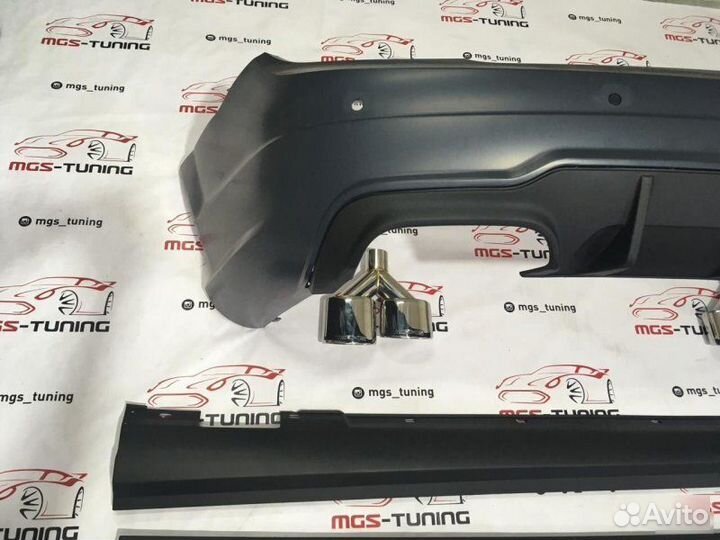 Обвес С63 AMG W204 Стандартная решетка и насадки