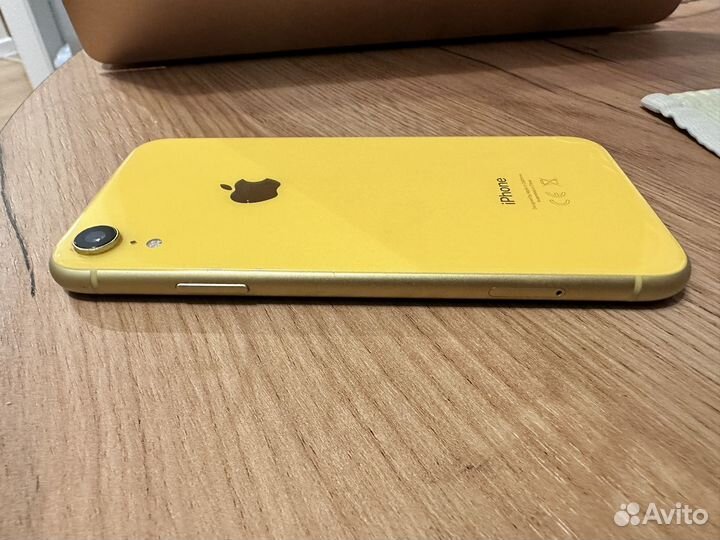 iPhone Xr, 128 ГБ