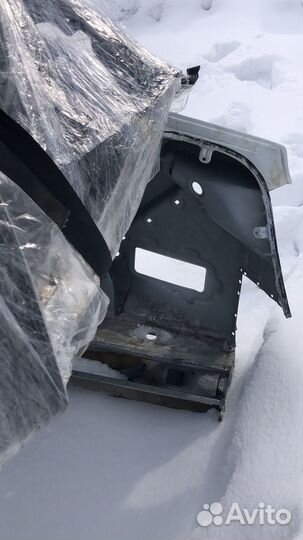 Заднее правое крыло, порозг левый арка левый