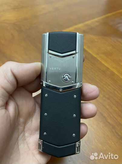 Телефон Vertu signature S design