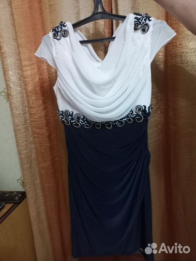 Нарядное платье