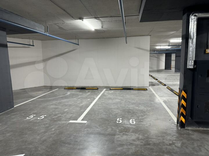 Машиноместо, 13 м²