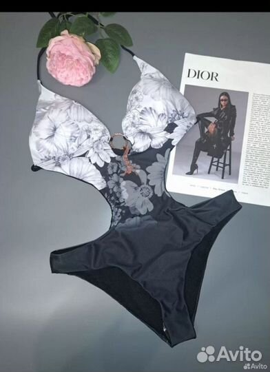 Купальник монокини Новый