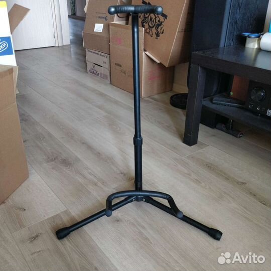 Подставка для гитары