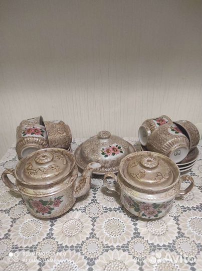 Чайный сервиз из фарфора