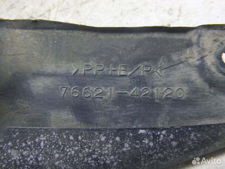 Брызговик передний правый toyota RAV 4 2013