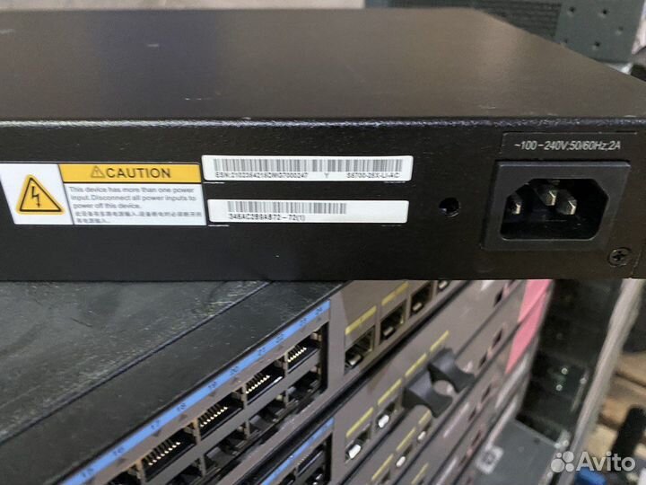 Коммутатор S5700-28X-LI-AC PWR Управляемый L2/L3