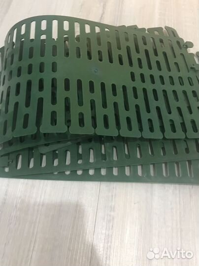 Кустодержатель