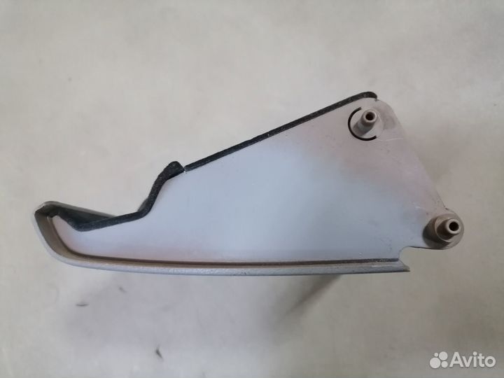 Бардачок 1.6 F6 Mazda 626 (GC) 1983-1987