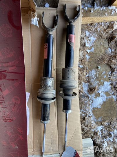 Передние стойки