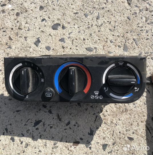 Блок управления печкой BMW 3-series E36