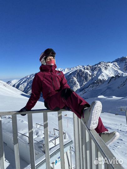 Сноубордический комбинезон женский