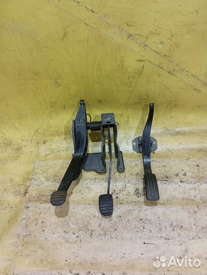 Педаль газа renault logan 2005-2014