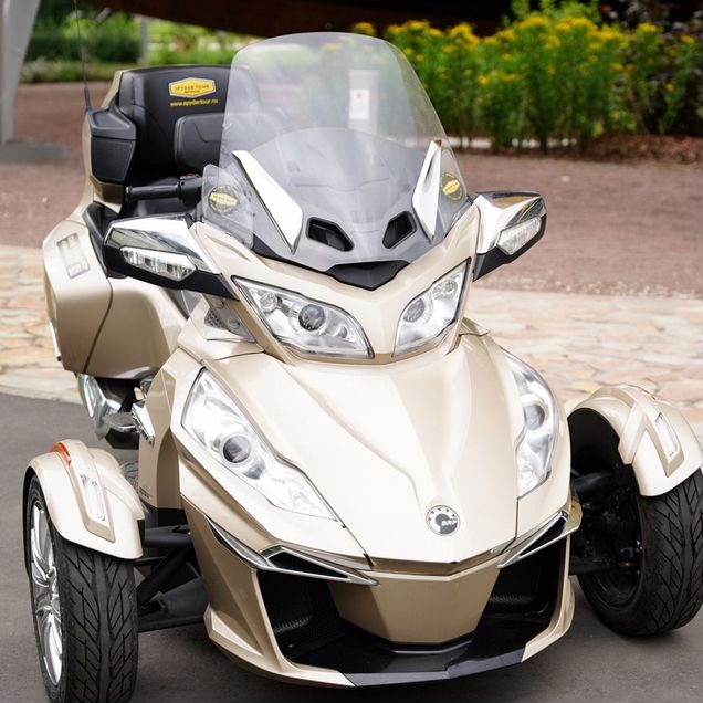 BRP Can-Am Spyder RT, 2018, 1 700 км