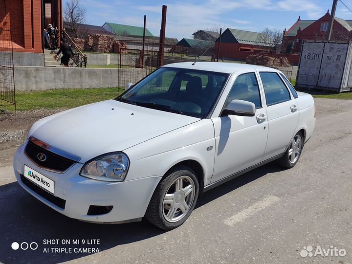 LADA Priora 1.6 МТ, 2015, 100 000 км