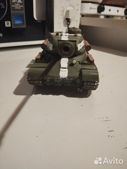 Модель танка 1/35 ис-2