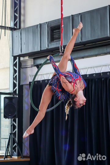 Воздушное гимнасты, воздушное шоу, шоу на свадьбу