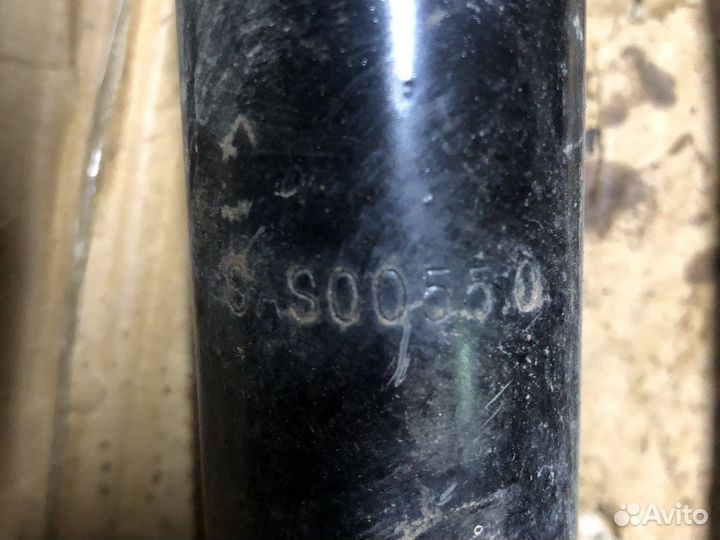 Задний амортизатор Audi 80