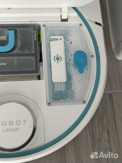 Робот пылесос моющий Hobot legee