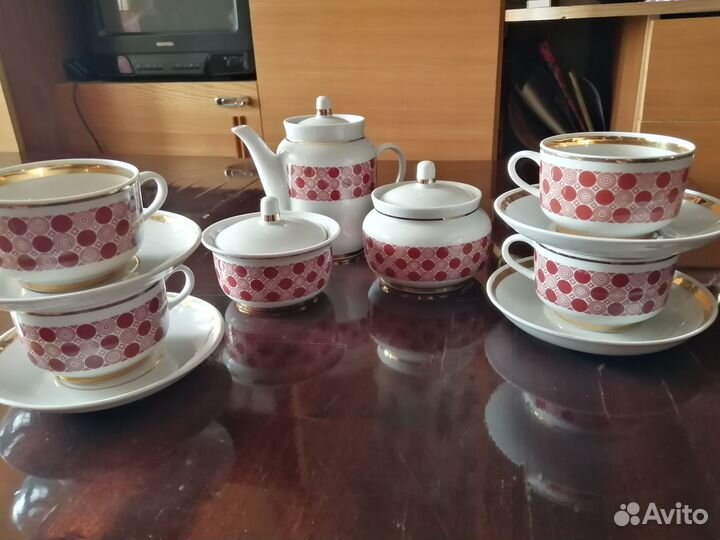 Чайный и кофейный сервиз, тарелки посуда СССР