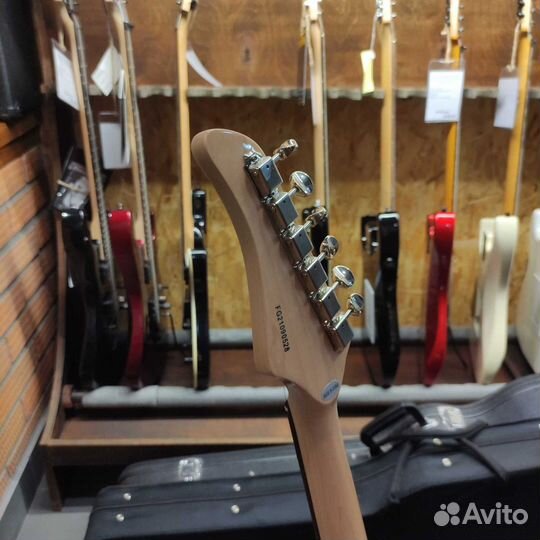 Электрогитара Fernandes Stratocaster LE-1Z HSS