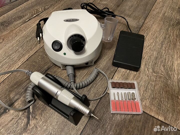 Машинка для аппаратного маникюра