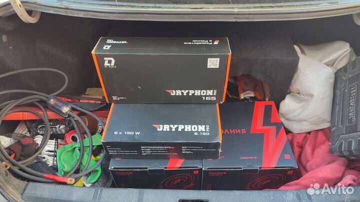 Автомобильный сабвуфер