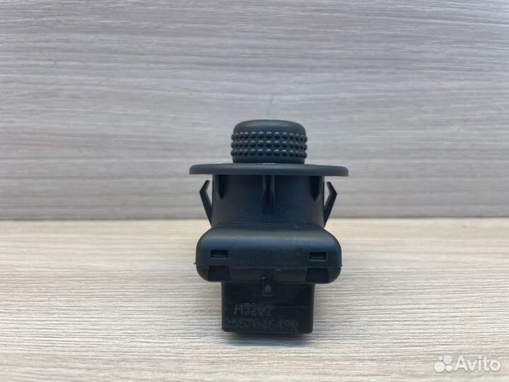 Блок регулировки зеркал Renault Sandero Stepway