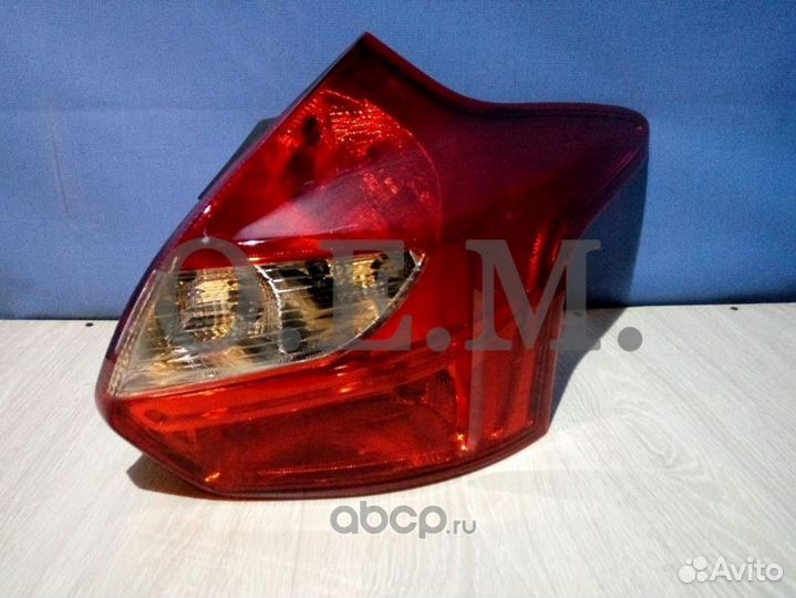 Фонарь задний Ford Focus 3 2015