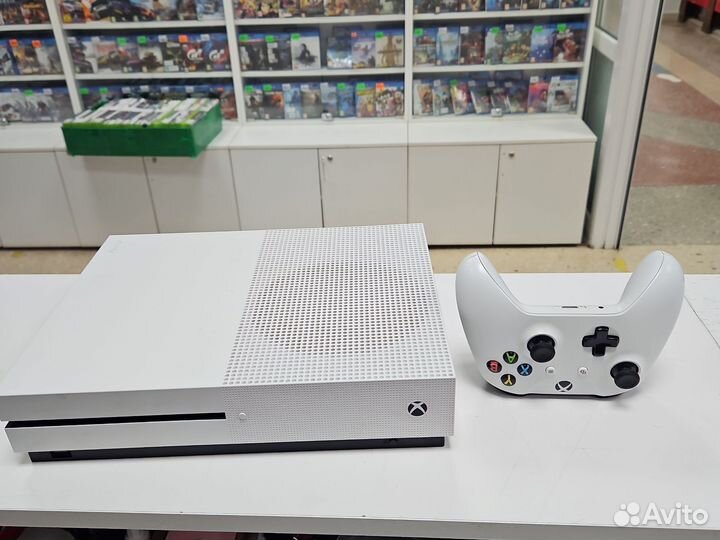 X-BOX ONE S 500gb. С гарантией