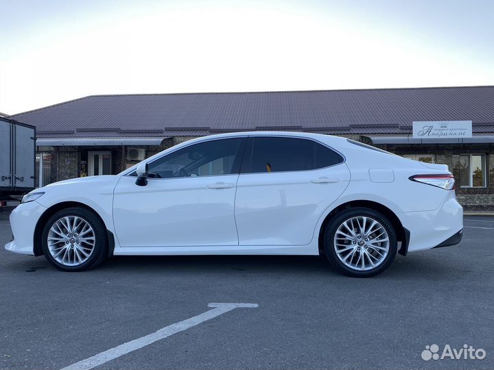 Toyota Camry 2.5 AT, 2020, 170 000 км
