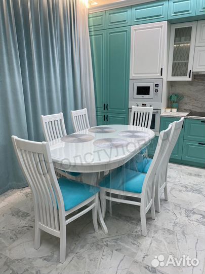 Столы и стулья