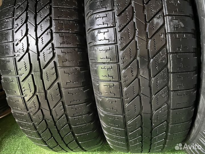 Michelin 4x4 Synchrone 215/65 R16